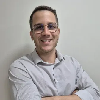 Dr. Amir Posternak — aprovado no TEOT 2026 pelo Ortop-Review