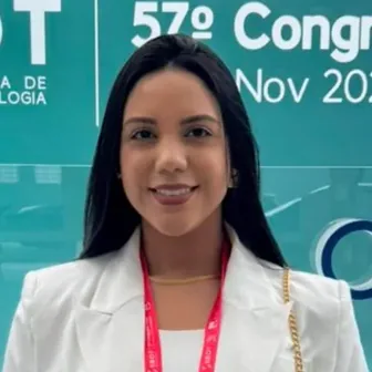 Dr. Valdiane Araújo — aprovado no TEOT 2026 pelo Ortop-Review